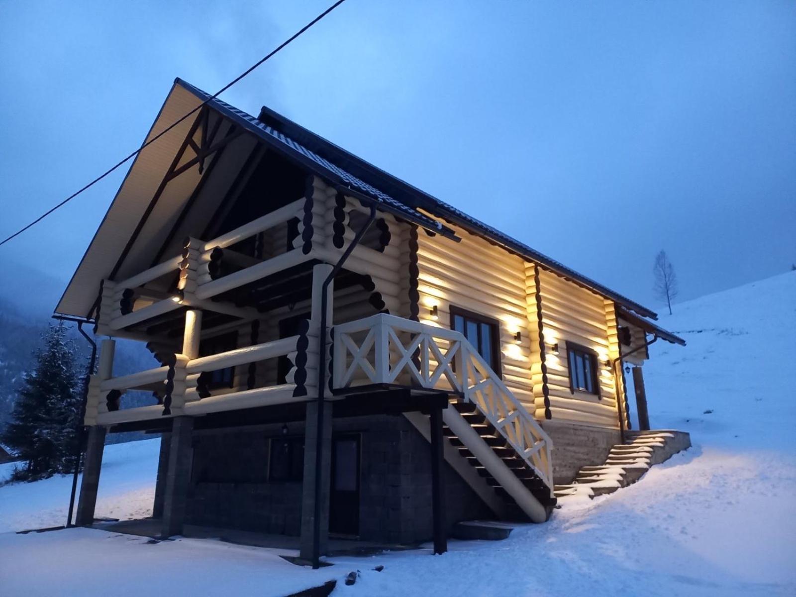 White House Aparthotel Synevyrs'ka Polyana Exterior photo